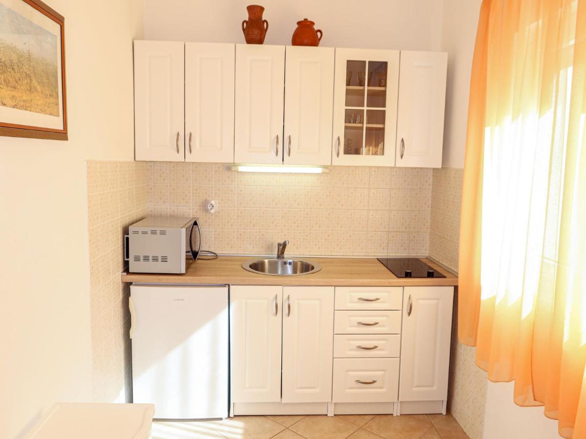 Holiday Home Ive By Interhome Petrcane Esterno foto