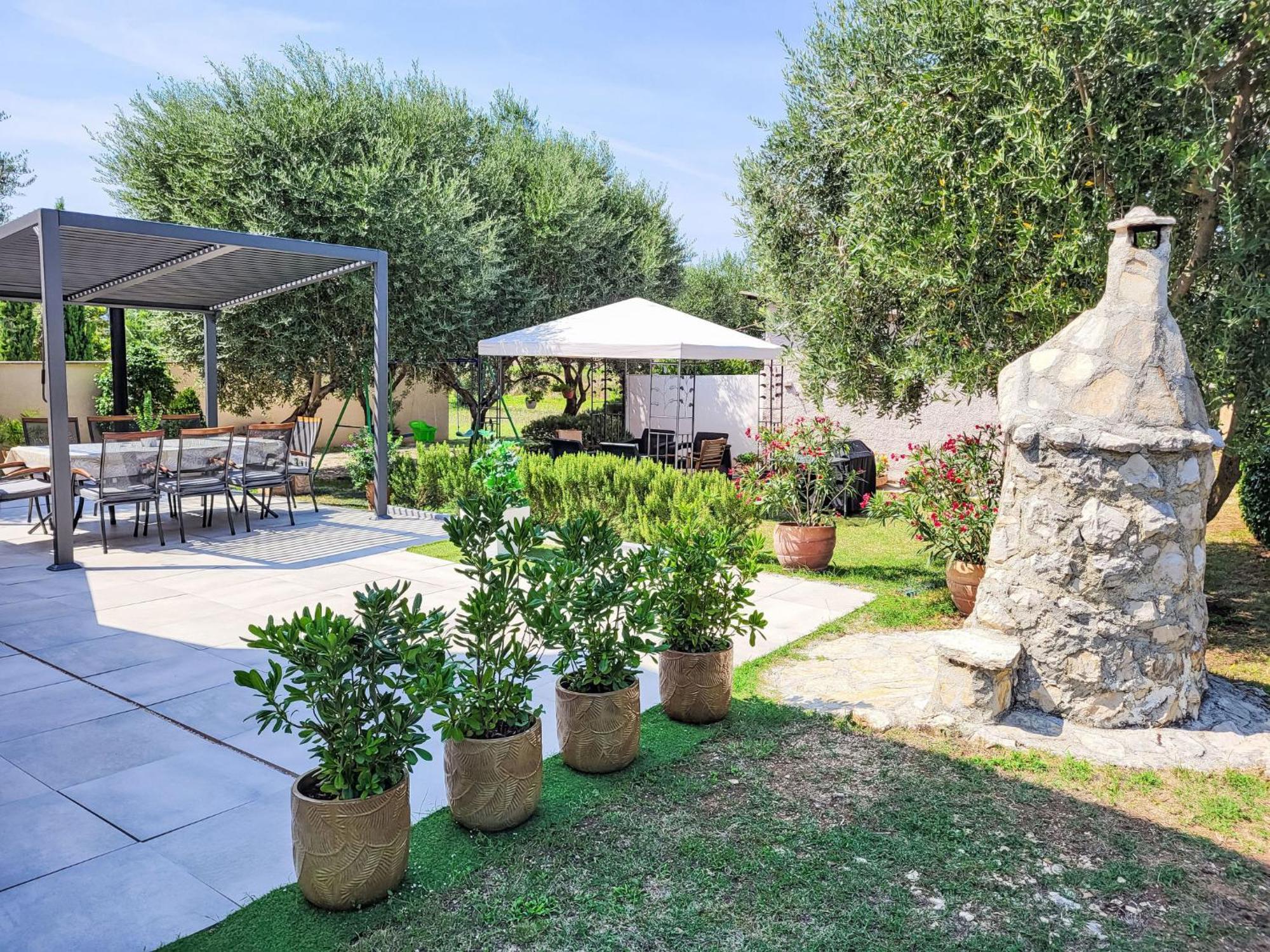 Holiday Home Ive By Interhome Petrcane Esterno foto